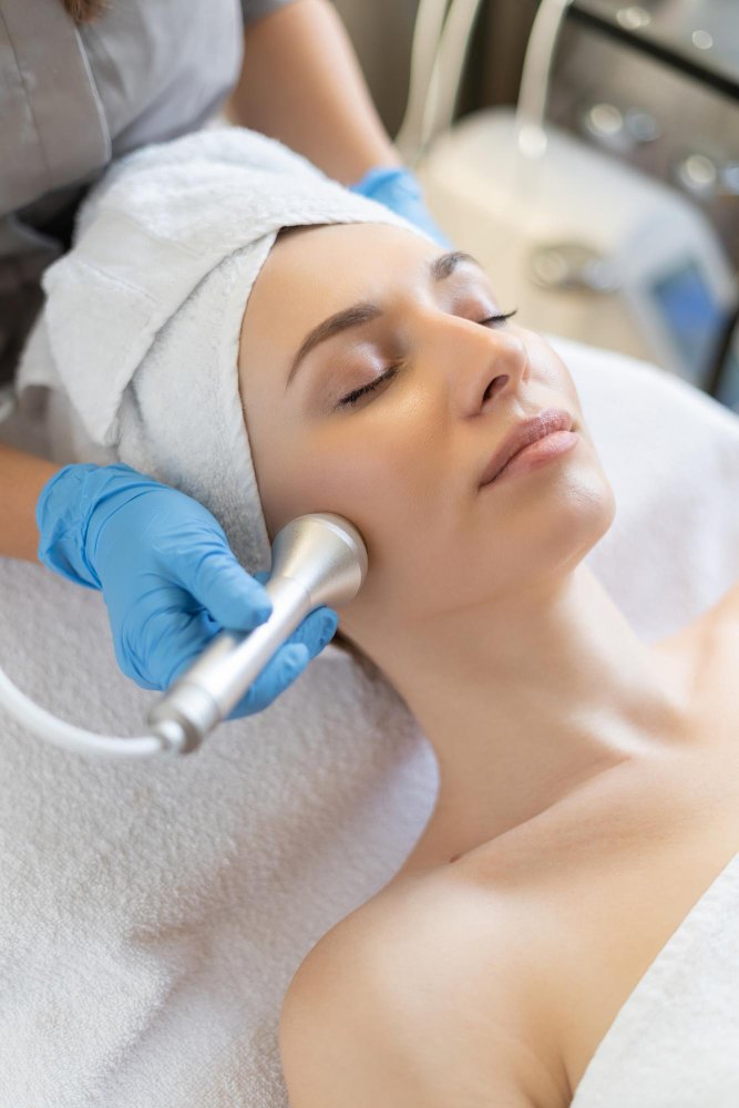 Глубокое очищение кожи гидрафэшл в клинике Cayra Clinic Турция