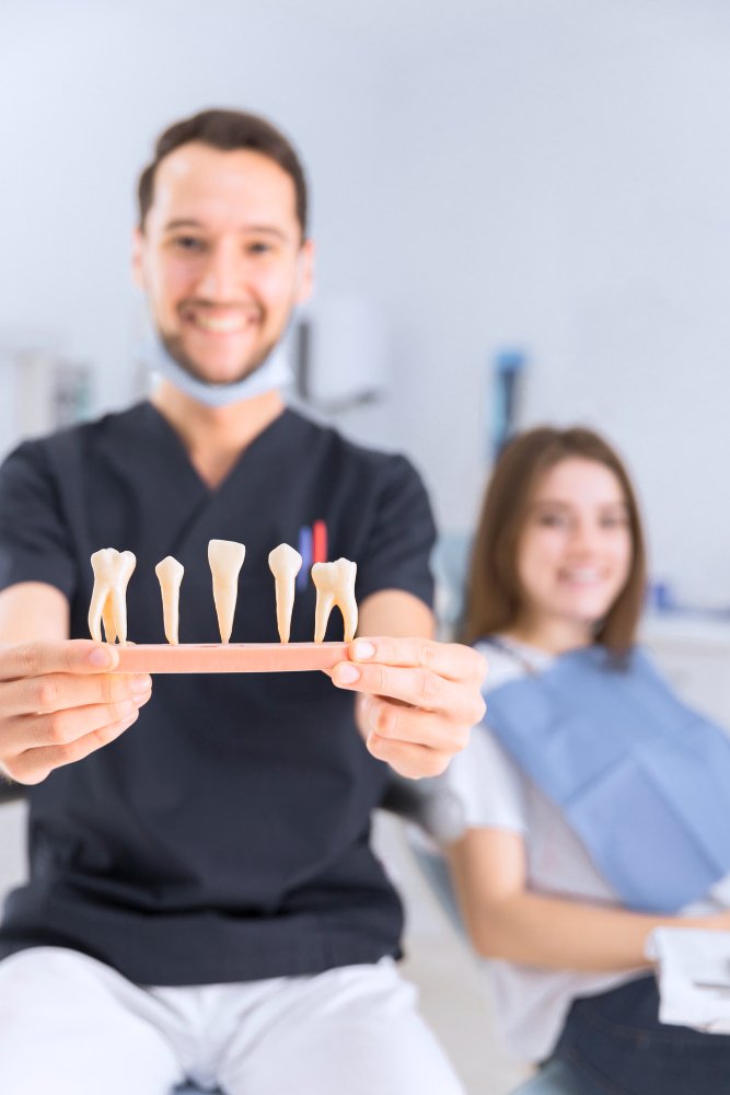 Стерилизация инструментов перед имплантацией зубов в Cayra Clinic
